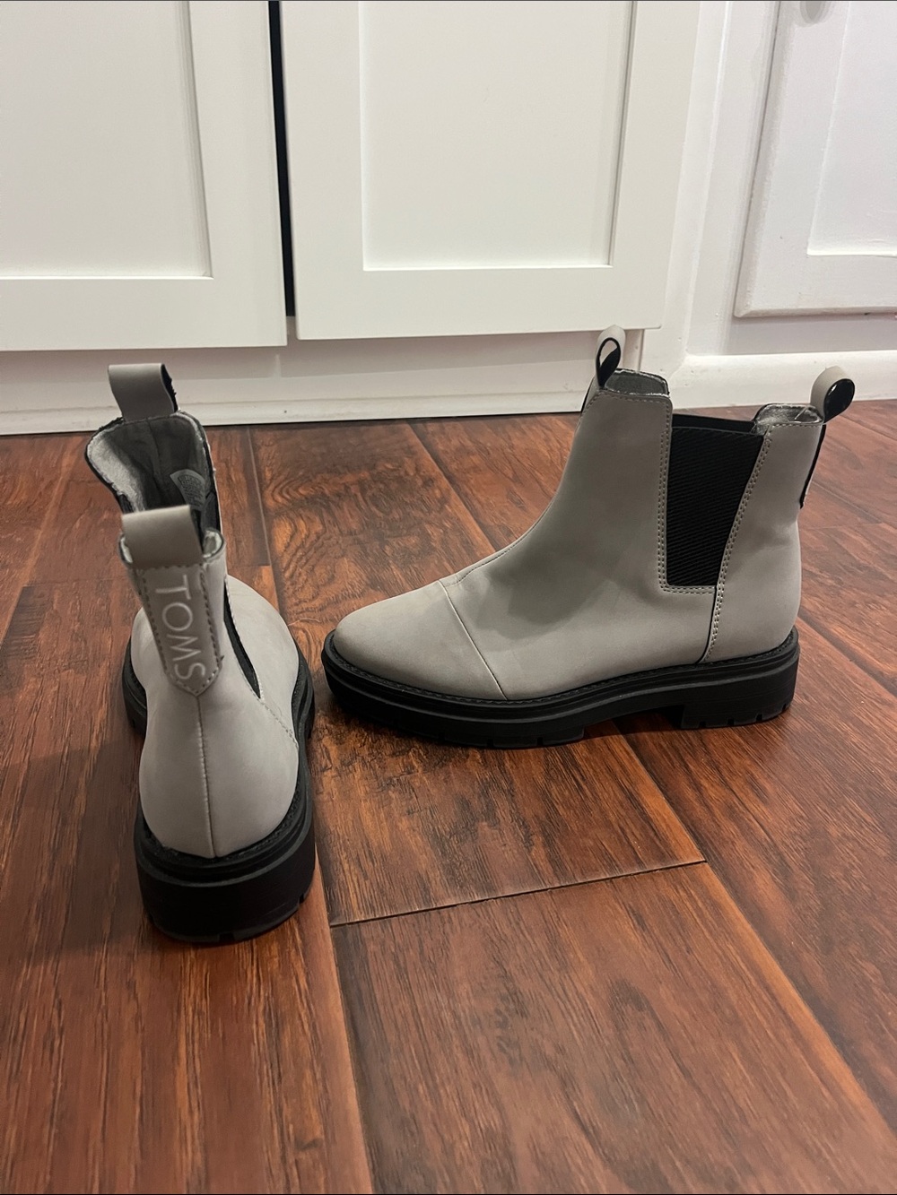 Toms Chelsea Boot - Picture 6 of 6